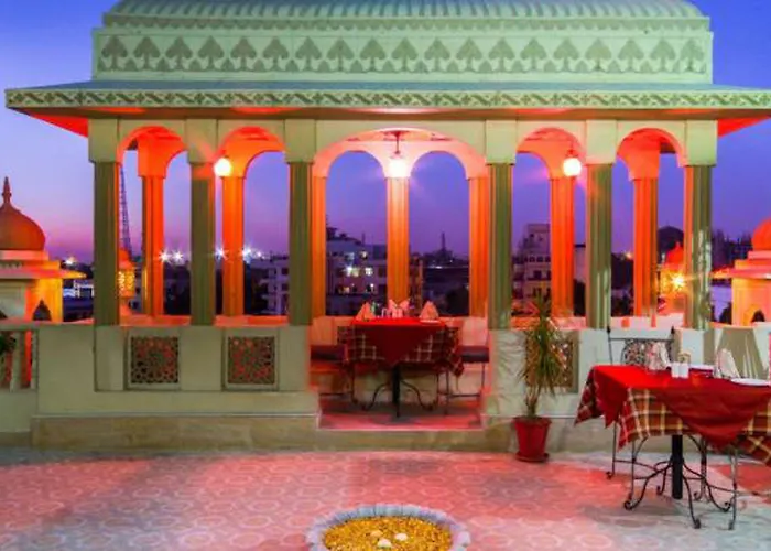 Nahargarh Haveli-Near Train Station Metro